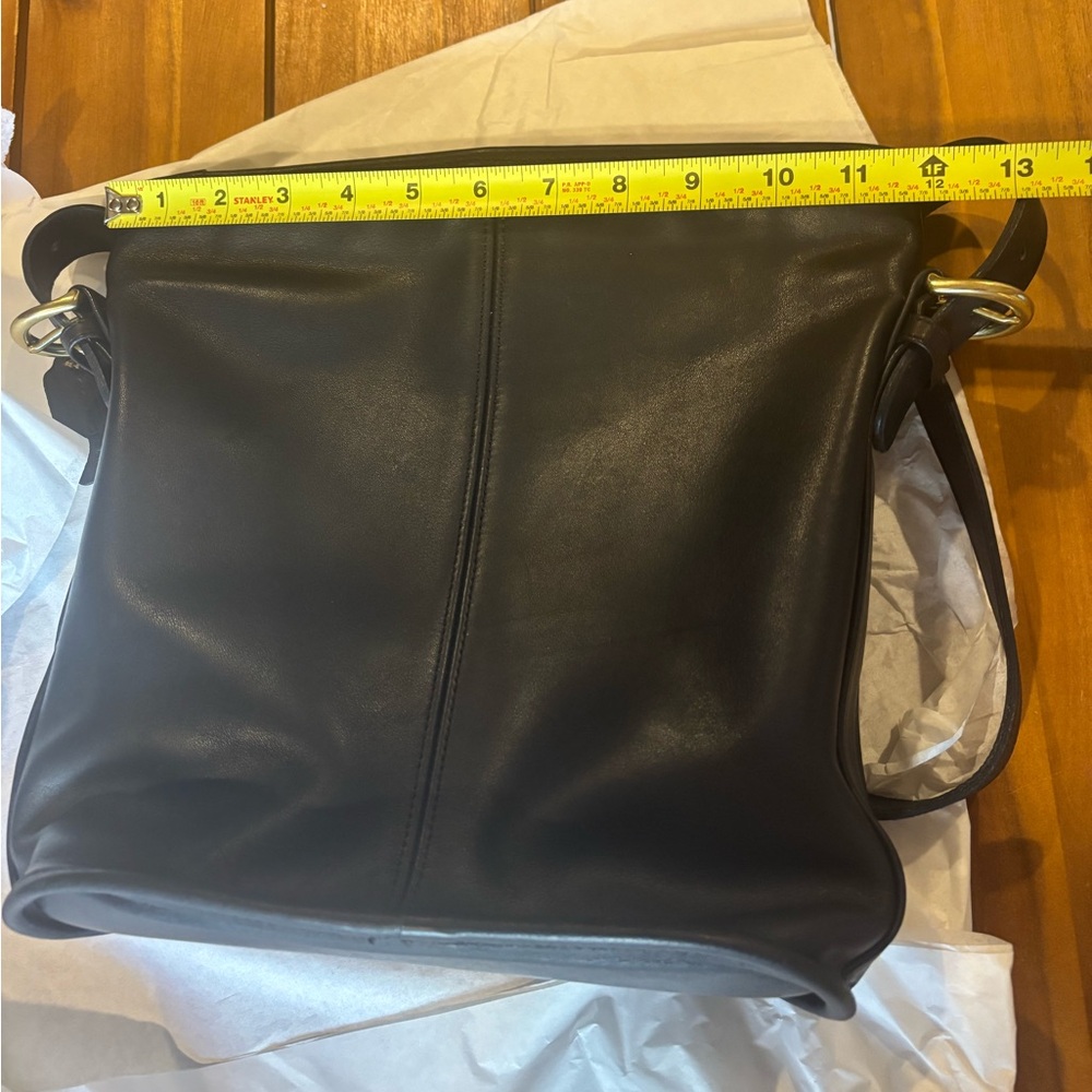 Deep Midnight Blue Vintage Leather Coach Soho Bleeker Bag - Picture 9 of 9